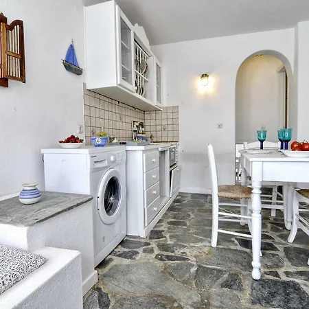 Mykonos Escape *